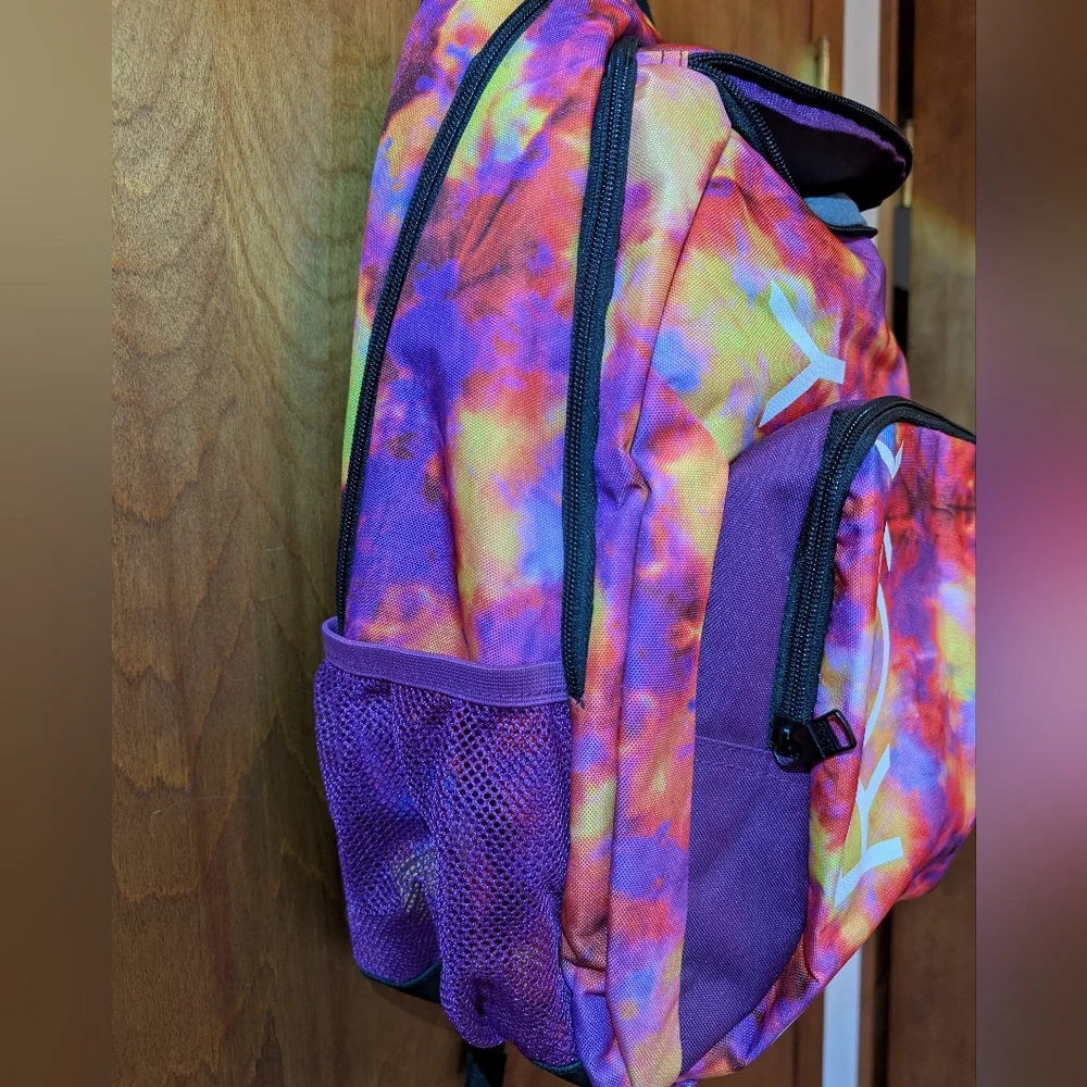 🎒 Roxy Shadow Swell Printed Vibrant Tie-Dye Backpack NWOT - Picture 3 of 12